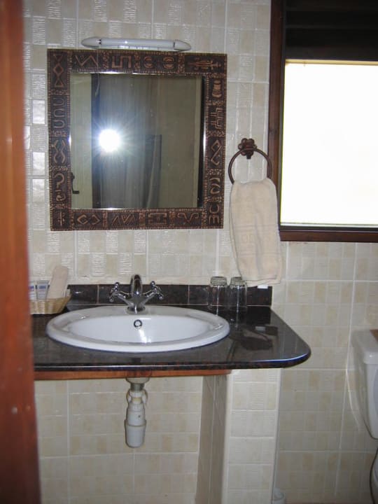 Bad Hotel Masai Mara Sopa Lodge