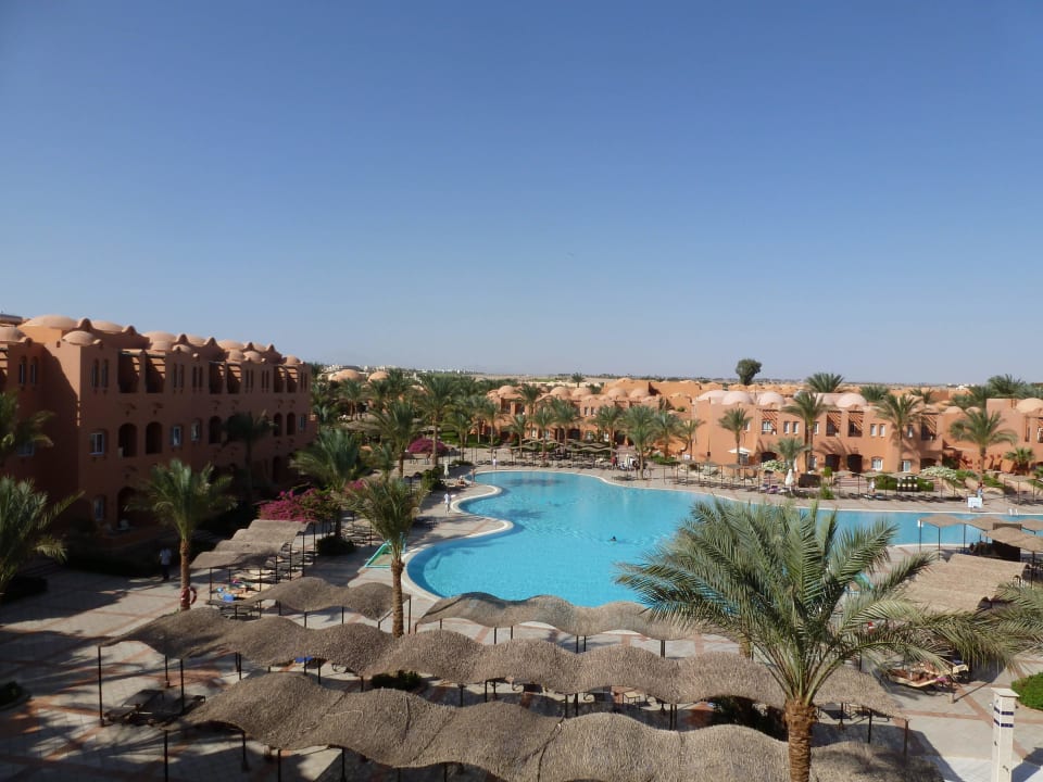 Poolanlage                                         Jaz Makadi Oasis Resort
