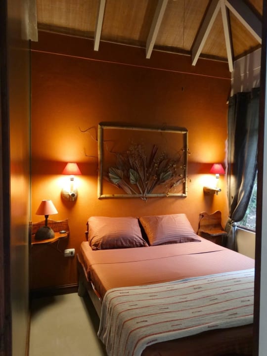 Bedroom Phidjie Lodge