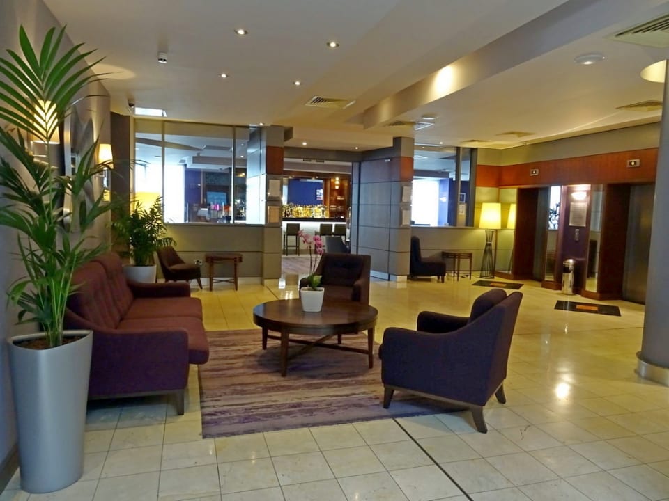 Lobby Leonardo Hotel Dublin Parnell Street