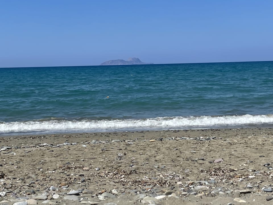 Strand Hotel Little Inn