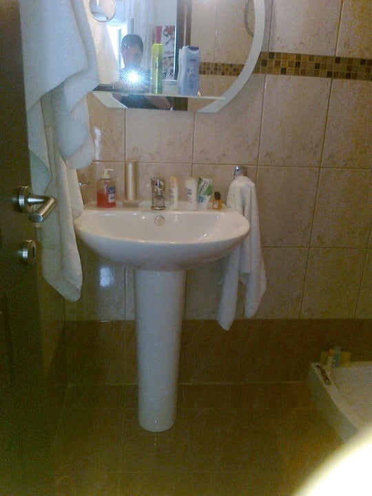 Bad Hotel Avra