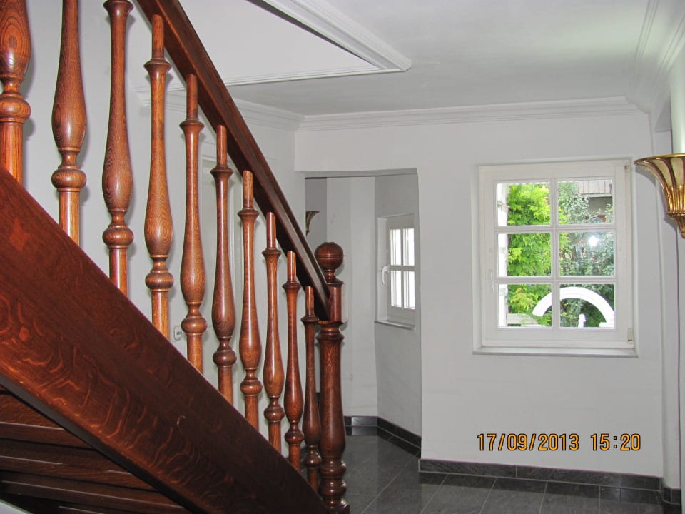 Flur 1. Etage Apartment Storchenfärbe