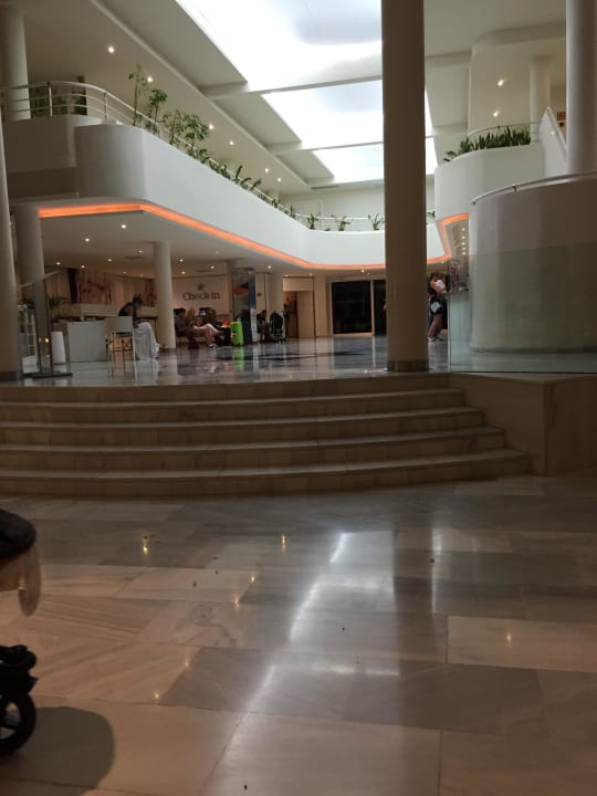 Lobby Iberostar Waves Club Cala Barca