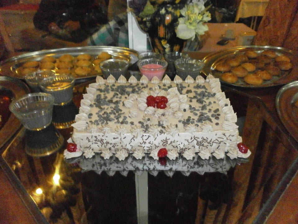 Einer der Kuchen Acar Hotel
