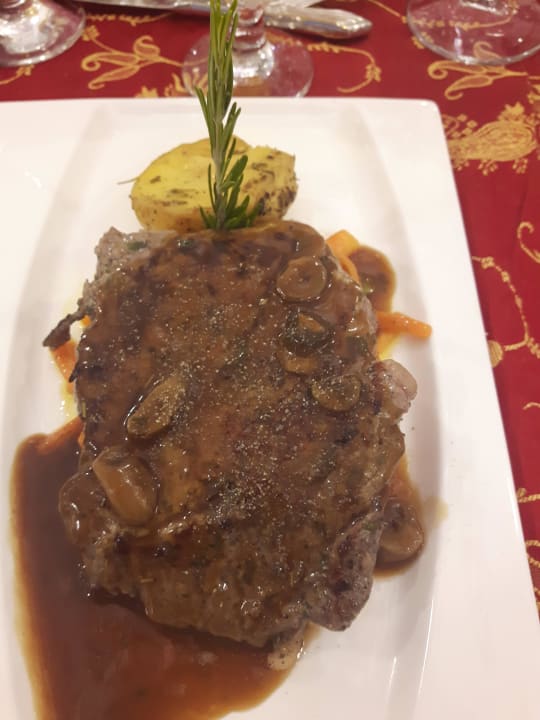 Filet mit Pilze im a la carte International Side Royal Palace Hotel & Spa