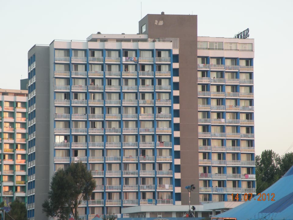 Hotel od strony plaży Hotel Sirena