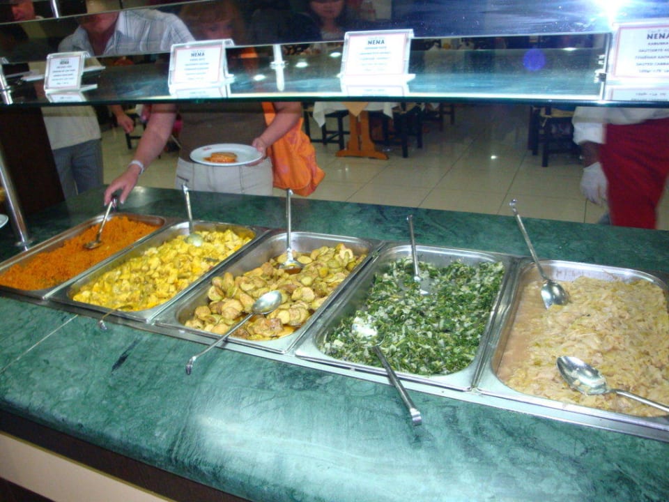 Teil des Buffets Hotel Club Nena