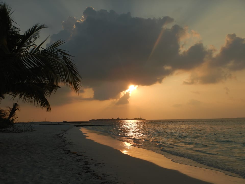 Sonnenuntergang Nordseite Adaaran Select Meedhupparu Island Resort - Premium All Inclusive