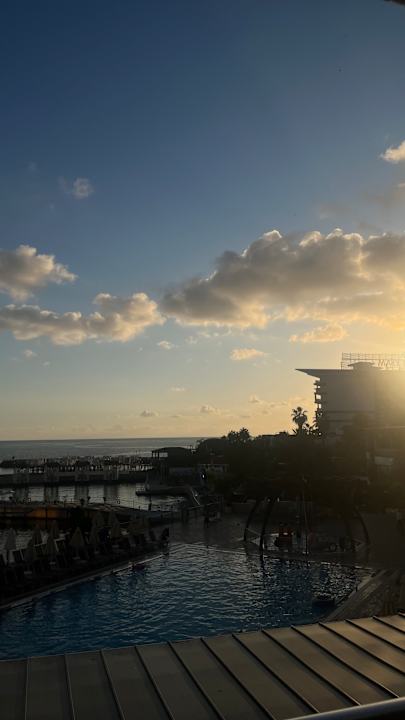 Außenansicht Adin Resort Hotel