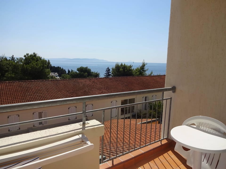 Blick zur Meerseite Sunny Rabac by Valamar