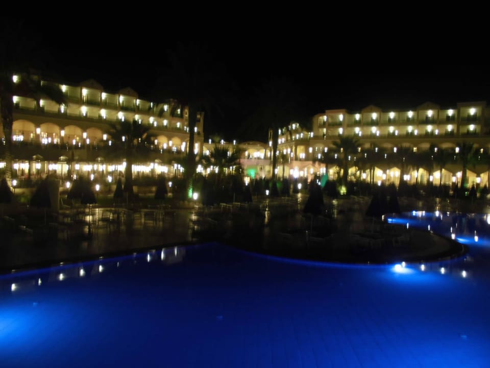 Haupthaus am Abend Lindos Princess Beach Resort & Spa