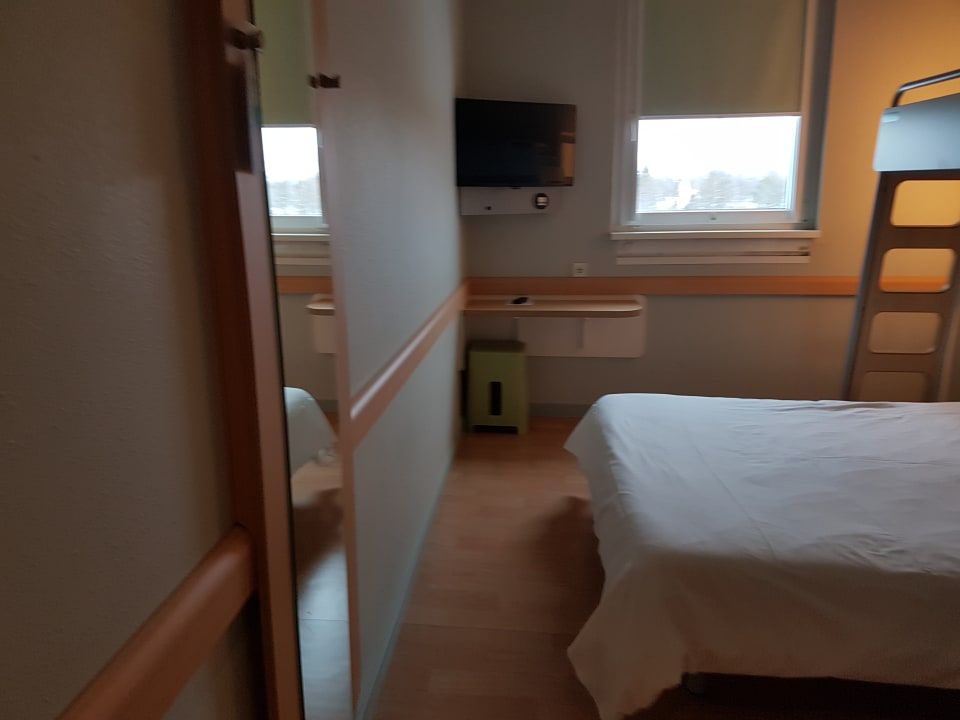 Zimmer ibis budget Salzburg Airport