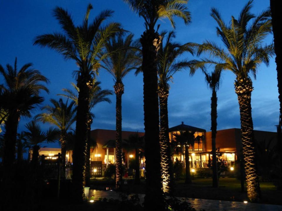 Restaurant am Abend TUI BLUE Palm Garden