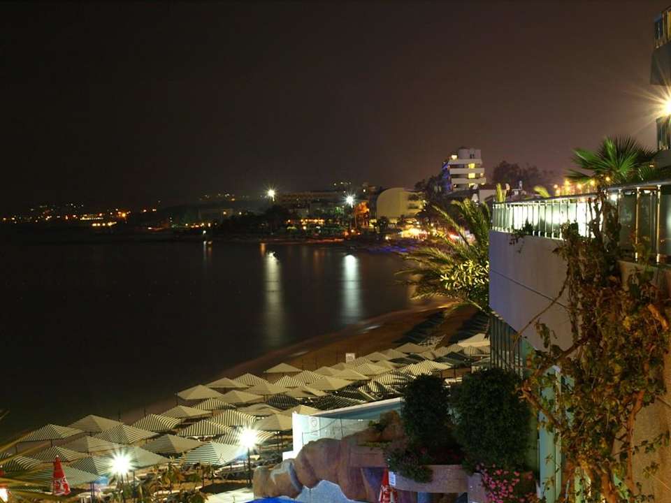 Widok z pokoju A113 Aska Hotel Just in Beach