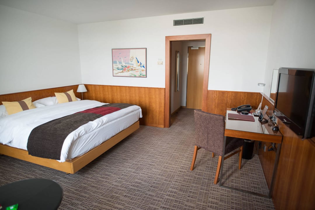 Zimmer K+K Palais Hotel