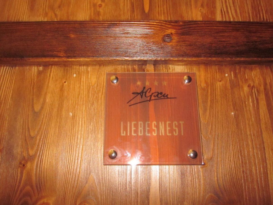 Eingang zum Liebesnest Alpen Hotel Post