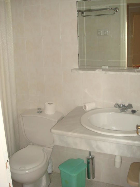 Studio - kleines Bad mit Fenster Acharavi Beach Hotel