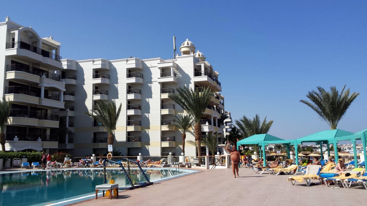 Poolanlage SUNRISE Holidays Resort (Adults Only)