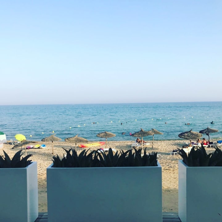 Strand Hotel La Badira