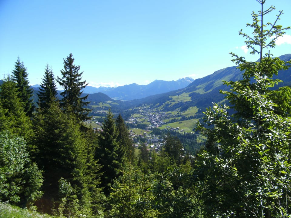 Oberer Höhenweg Blick auf Hirschegg u. Riezlern Hotel Birkenhöhe
