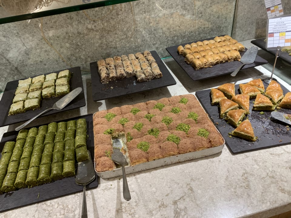 Gastro Hotel Miramare Beach