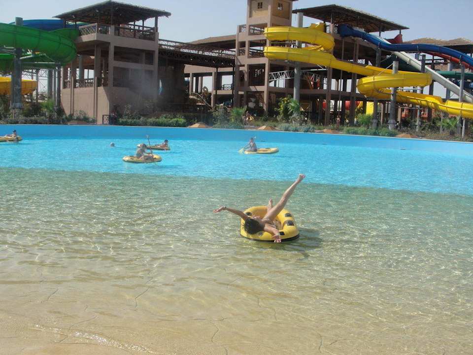 Катание на лодках Pickalbatros Jungle Aqua Park Resort - Neverland Hurghada