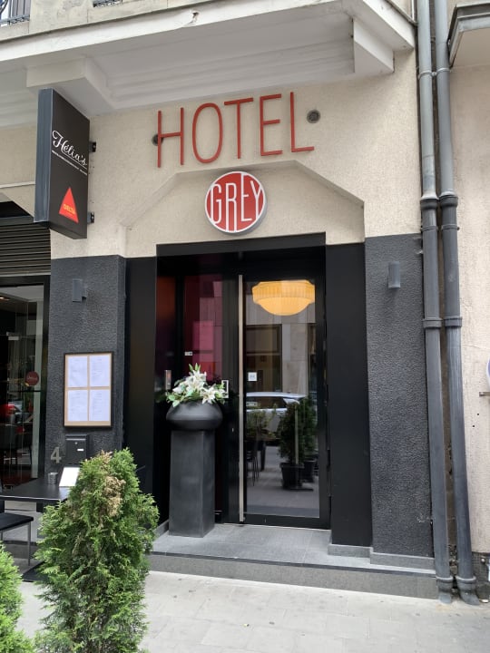 Lobby Hotel Grey