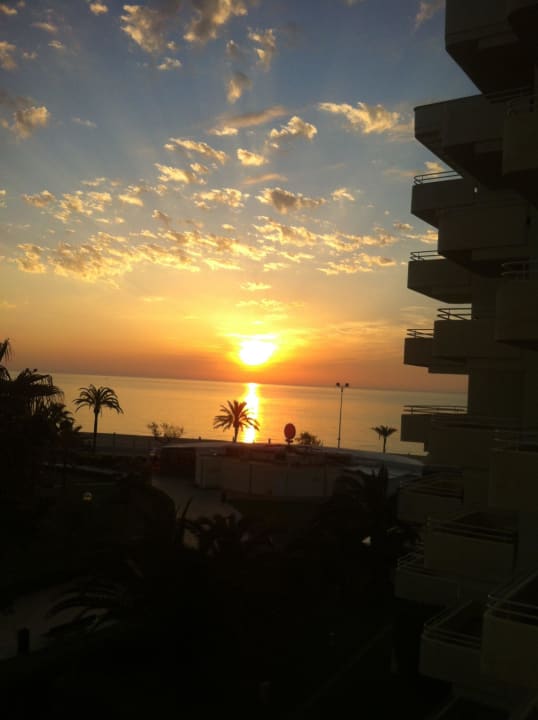 Sonnenaufgang - Blick vom Balkon Hipotels Mercedes