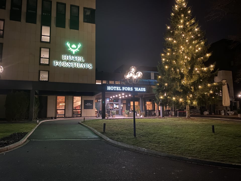 Außenansicht Hotel Forsthaus Nürnberg-Fürth