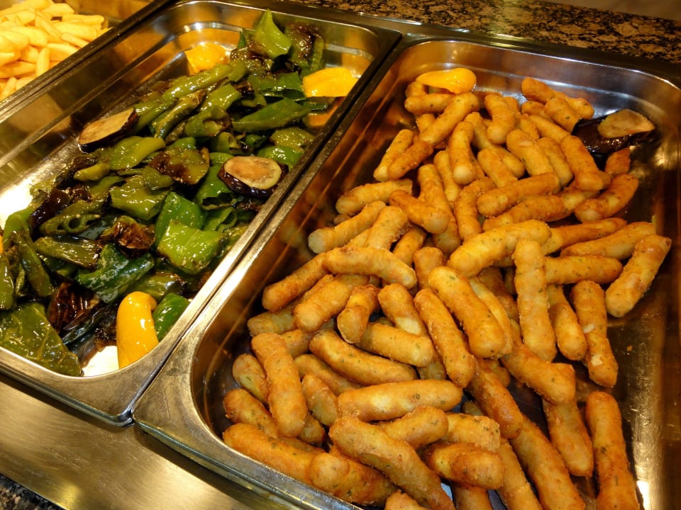 Impressionen vom Büffet Alua Suites Fuerteventura