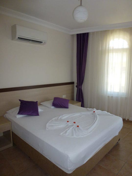 Bett Dekoration Hotel Sirma