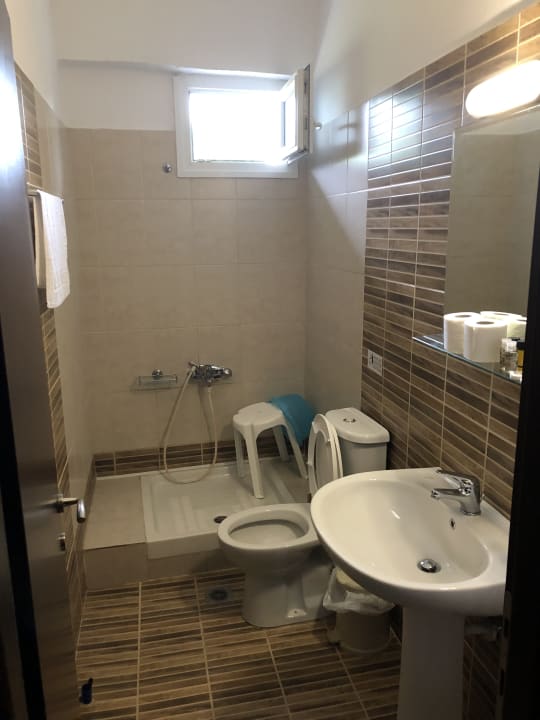 Zimmer Akrothalassia Hotel