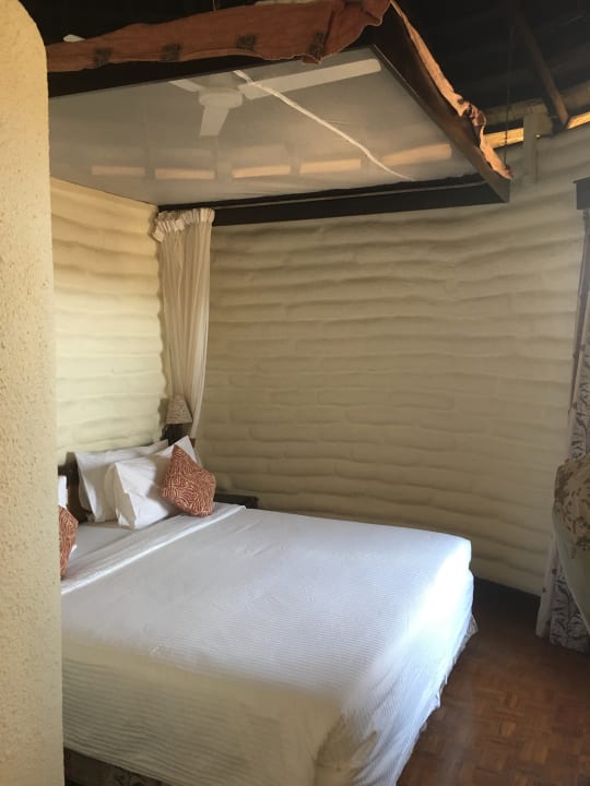 Zimmer Salt Lick Safari Lodge