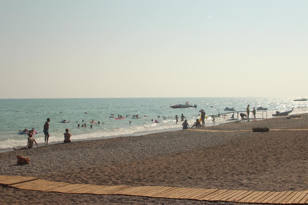 Strand mit Stegen zum Meer Belek Beach Resort Hotel