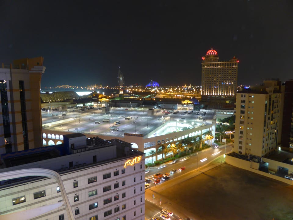 Blick auf die Mall of the Emirates Citymax Hotel Al Barsha