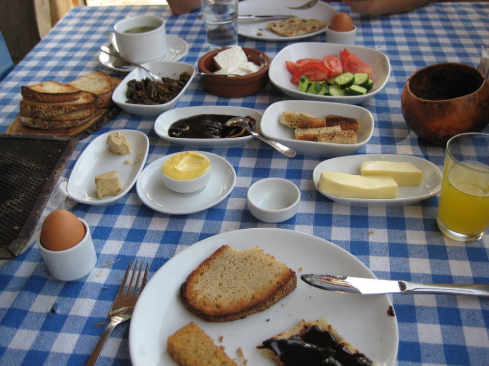 Frühstück Nitovikla Garden Hotel