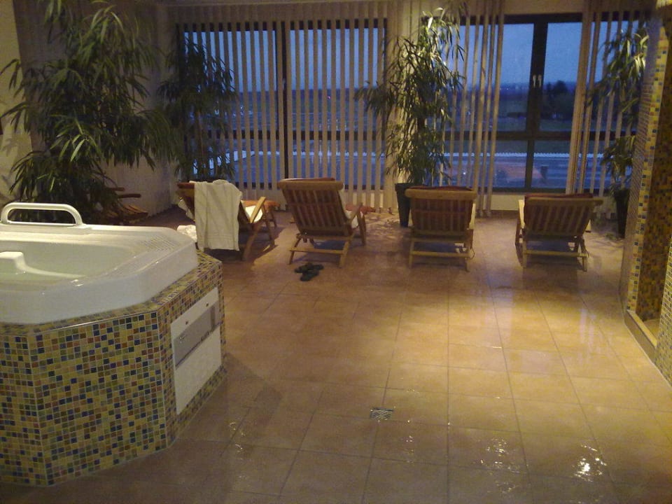 Wellnessbereich  Airport Hotel Paderborn