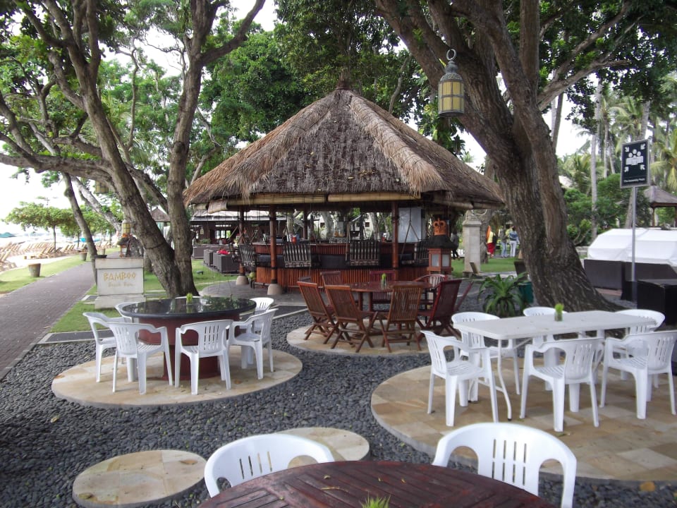 Bamboo Strandbar Prama Sanur Beach Bali