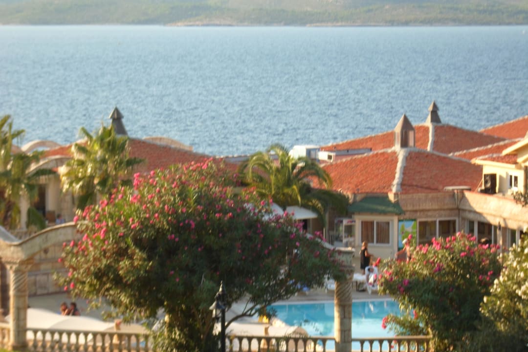 Blick vom Balkon auf Ruhepool Club Resort Atlantis
