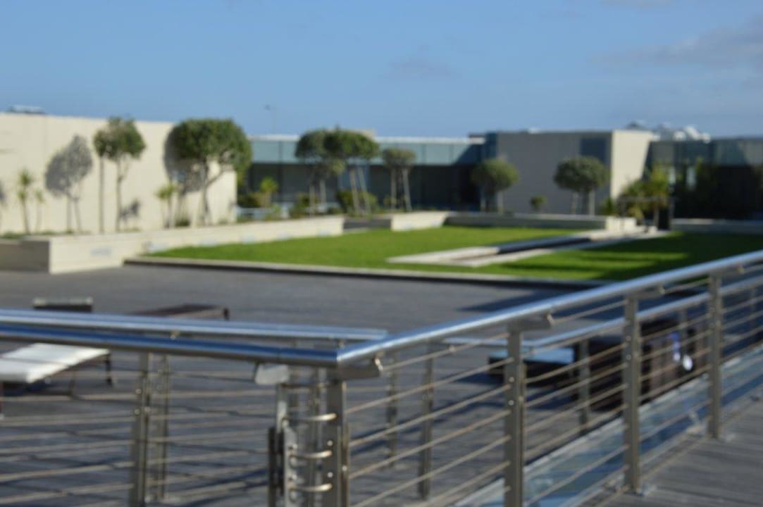 Pool auf der Dachterrasse Lagoon Beach  Hotel & Spa