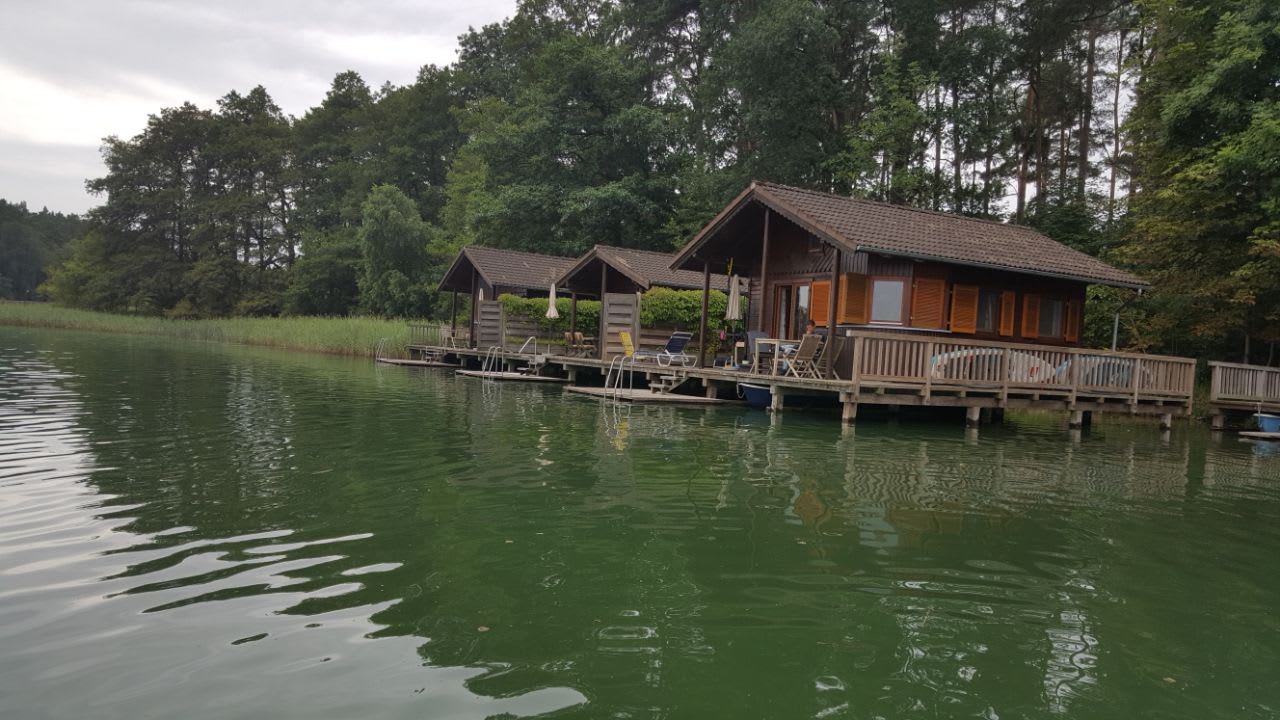 Außenansicht Inselhotel Brückentinsee