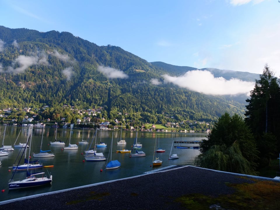 View rom room to waters, main lake to the right ROBINSON LANDSKRON