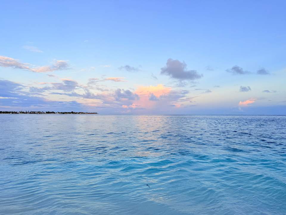 Strand Embudu Village