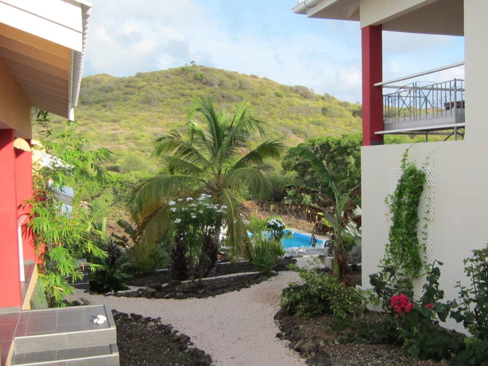 Mit Blick auf den schönen Pool Don Genaro Apartments