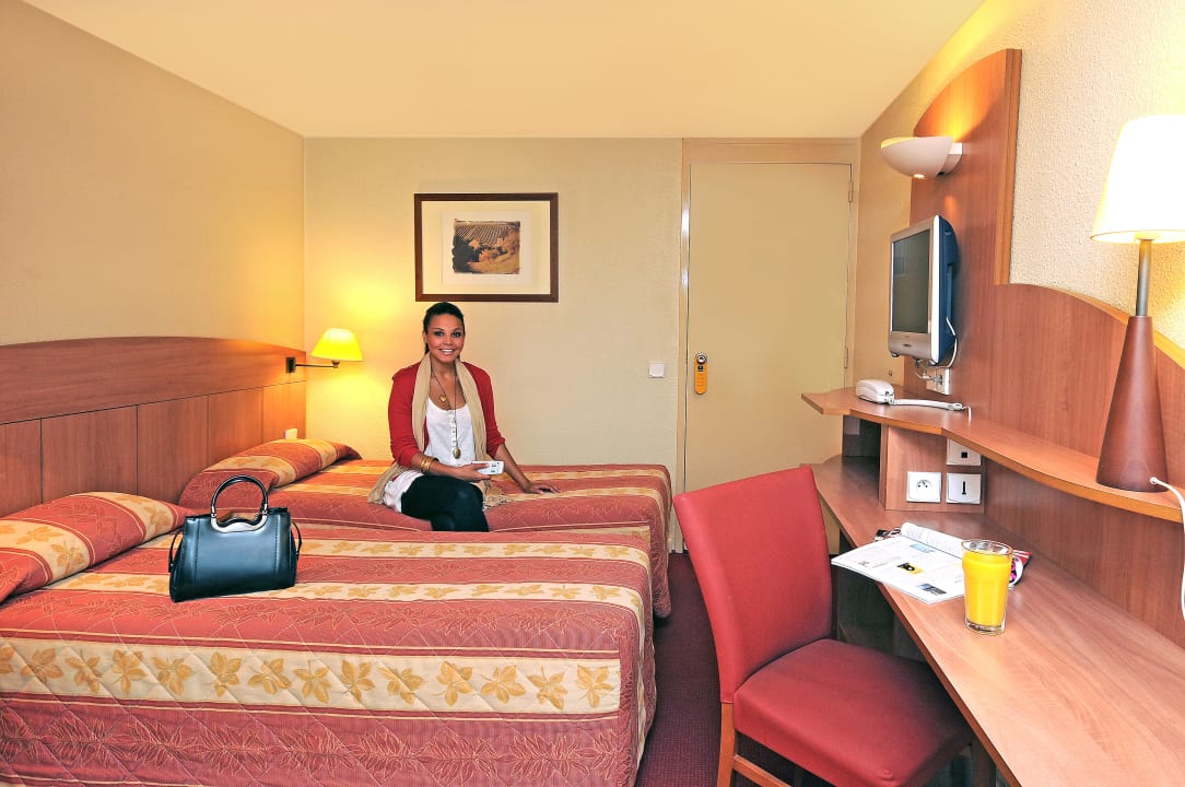 Chambre Comfort Hotel Grenoble Meylan