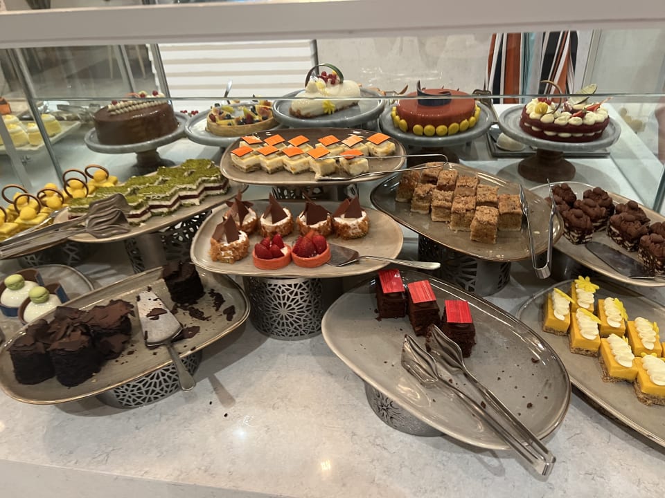 Gastro Acanthus Cennet Barut Collection