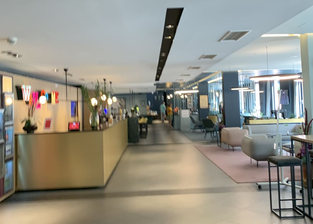 Lobby Premier Inn Wien City Hauptbahnhof
