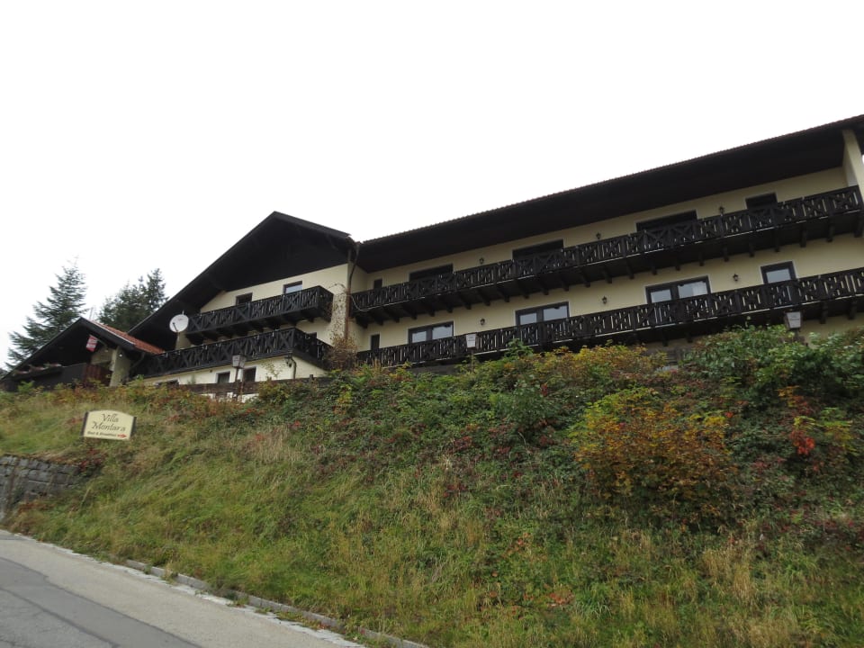 Das Hotel von aussen Montara Suites Bodenmais