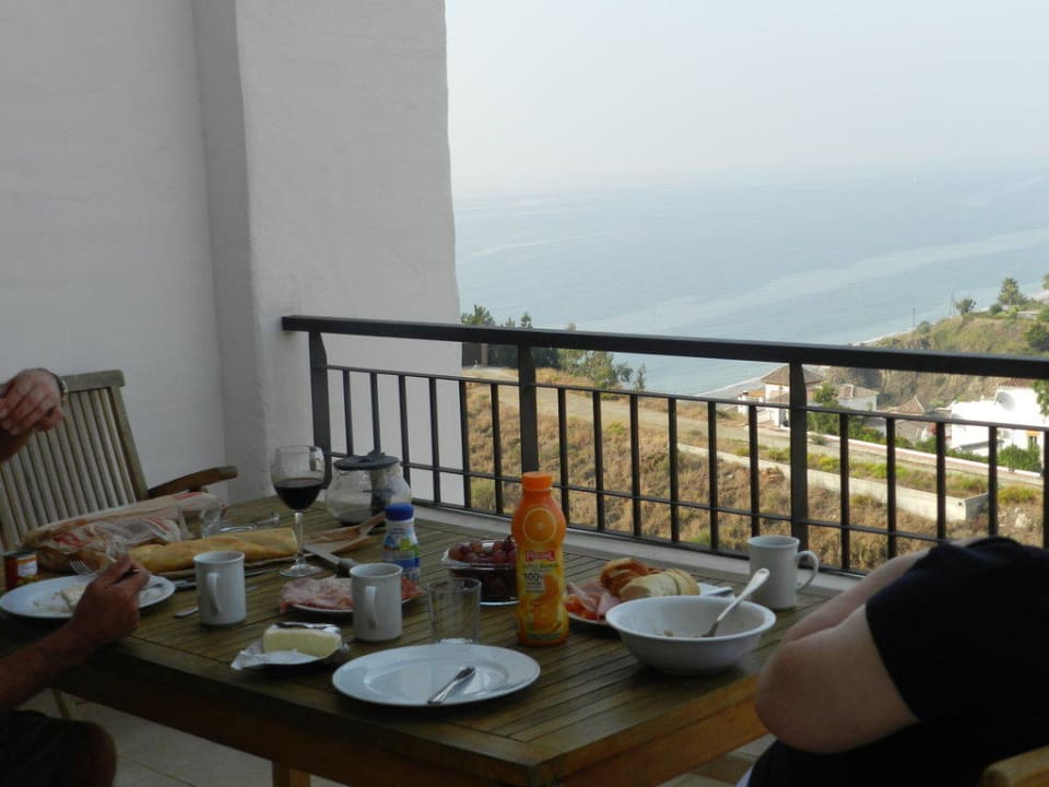Frühstückstisch Olée Nerja Holiday Rentals